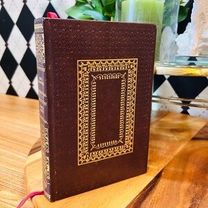 Moll Flanders by Daniel Defoe| Ornate Hardcover International Collectors Library